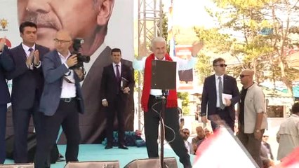 Başbakan Yıldırım: "Bunlar Yıkmaktan, Kapatmaktan Başka Bir Şey Yapamaz. Bunların Adını Ben Koydum: ...