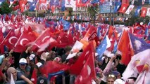 Cumhurbaşkanı Erdoğan: 'Milli iradeyi siyaset mühendisliği masalarında meze yapacak kadar demokrasiye ihanet içindeler' - TRABZON