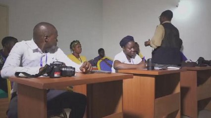 Ivorian photographer nurtures talents