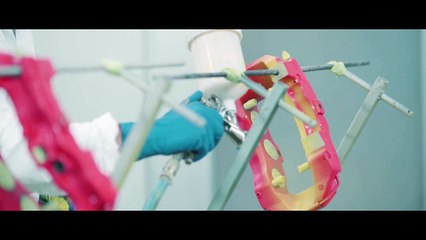 A l'occasion du 55ème anniversaire de l'iconique Porsche 911, l'artiste contemporain Richard Orlinski signe une Art'Car d'exception.