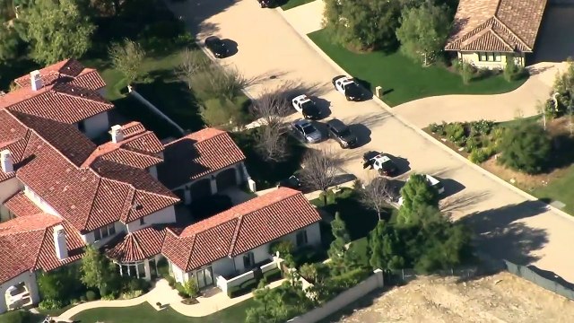 UH OH! Police Raid Justin Bieber's Calabasas Mansion [2013]