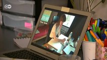 Buscando motivação, jovens transmitem sessões de estudo em live-stream