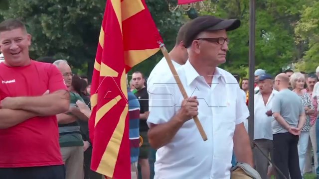 Protestë kundër marrëveshjes me Greqinë para Kuvendit