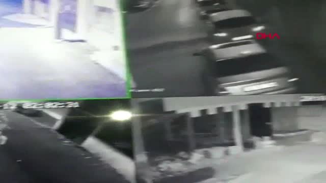 İzmir Hırsızlık Şüphelisi ile Bekçi ve Polislerin Arasındaki Kovalamaca Güvenlik Kamerasında Hd