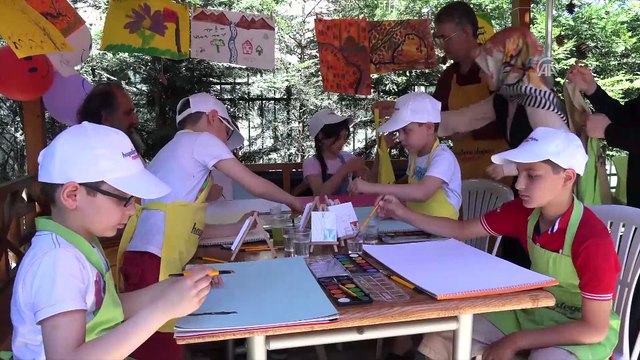 Yetim çocuklar hayallerini resimlere yansıtacak - İSTANBUL