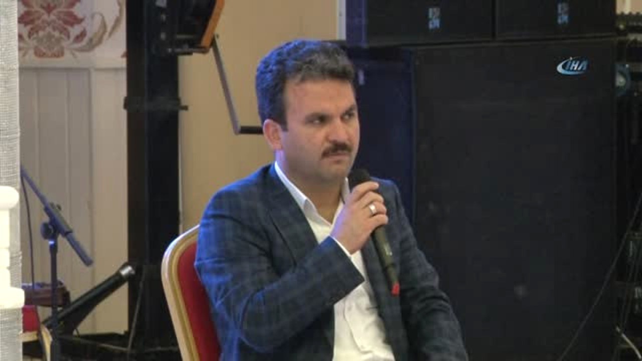 Bakan Sarıeroğlu: "Türkiye'de Emeklilik Yaşı 65 Değil"