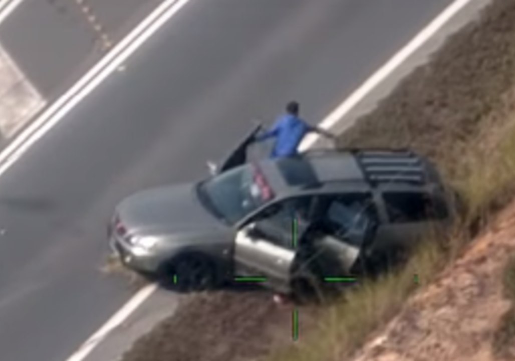 Police Helicopter Tracks Car Thieves in Caboolture
