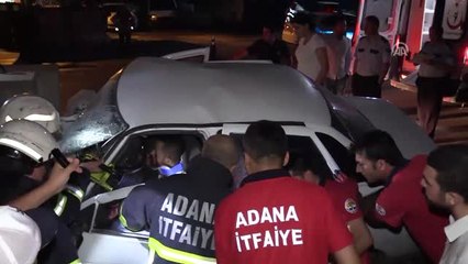 Otomobil Beton Bariyere Çarptı: 1 Yaralı