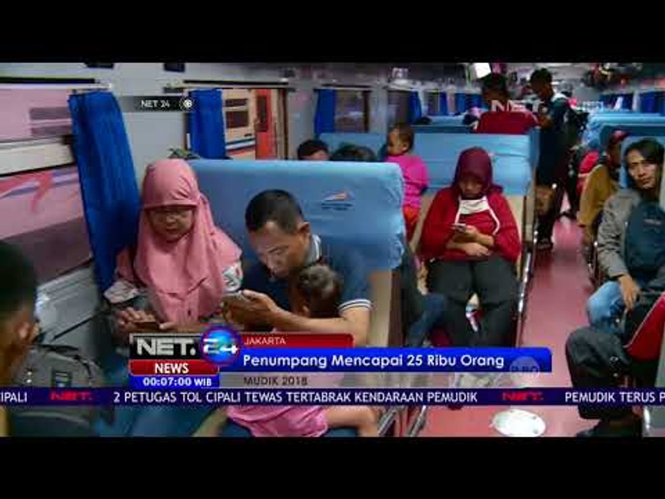 Jelang Lebaran, Stasiun Pasar Senen Dipadati Pemudik - NET 24