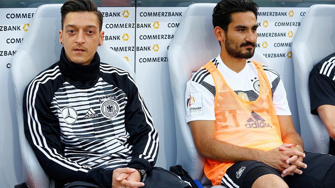 Auch bei der WM Pfiffe gegen Özil und Gündogan?