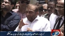 Farooq Sattar addresses media in Karachi