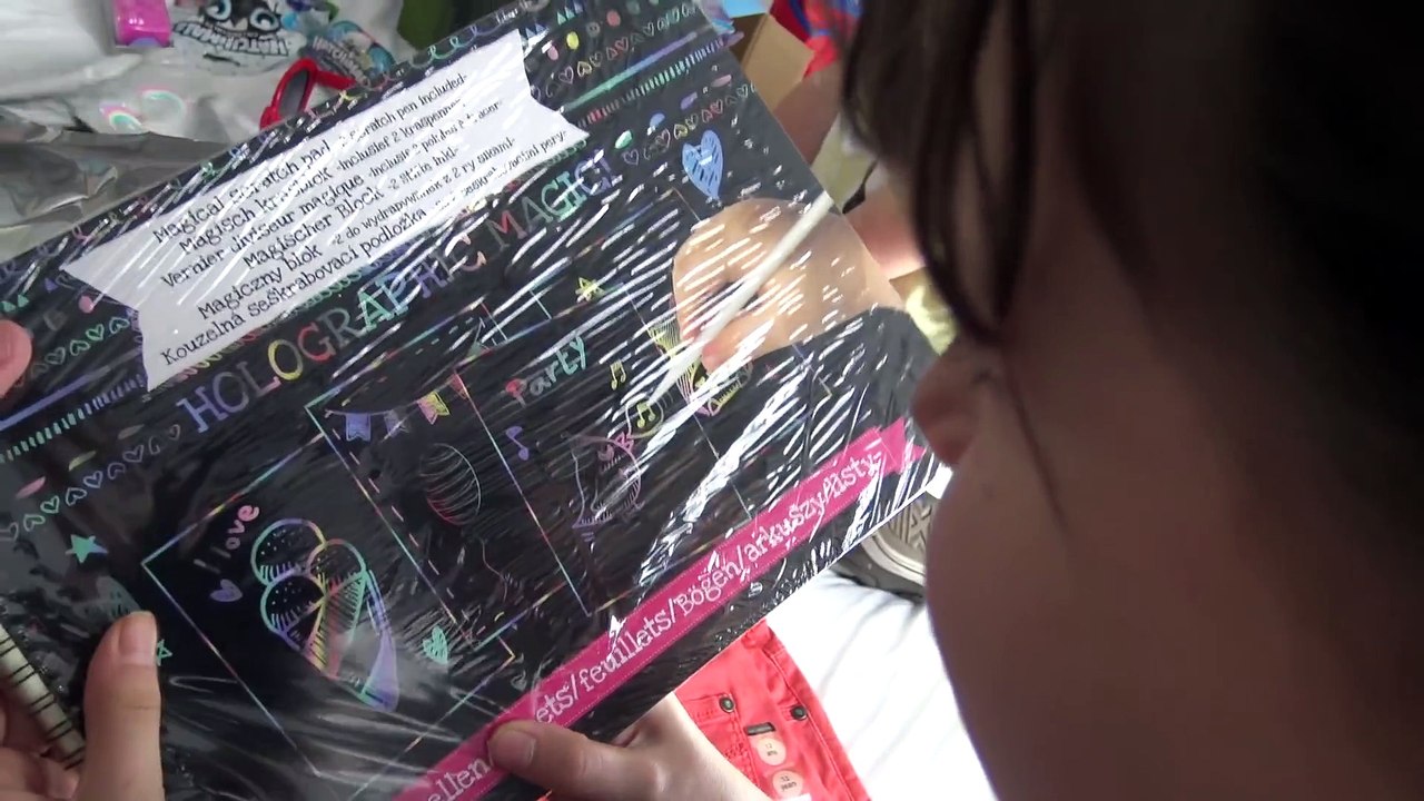 ANNIVERSAIRE • VISITE SURPRISE à une fan pour son anniv ! Happy birthday Chloé ! - Studio Bubble Tea