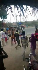 गुजरातः जब भोलेबाबा की नगरी में चले लाठी-डंडे, सोनेरी और नाहटा गांव में जो जहां मिला उसे वहीं पीटा, देखें VIDEO