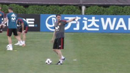 Hierro Melatih Spanyol Untuk Pertama Kalinya