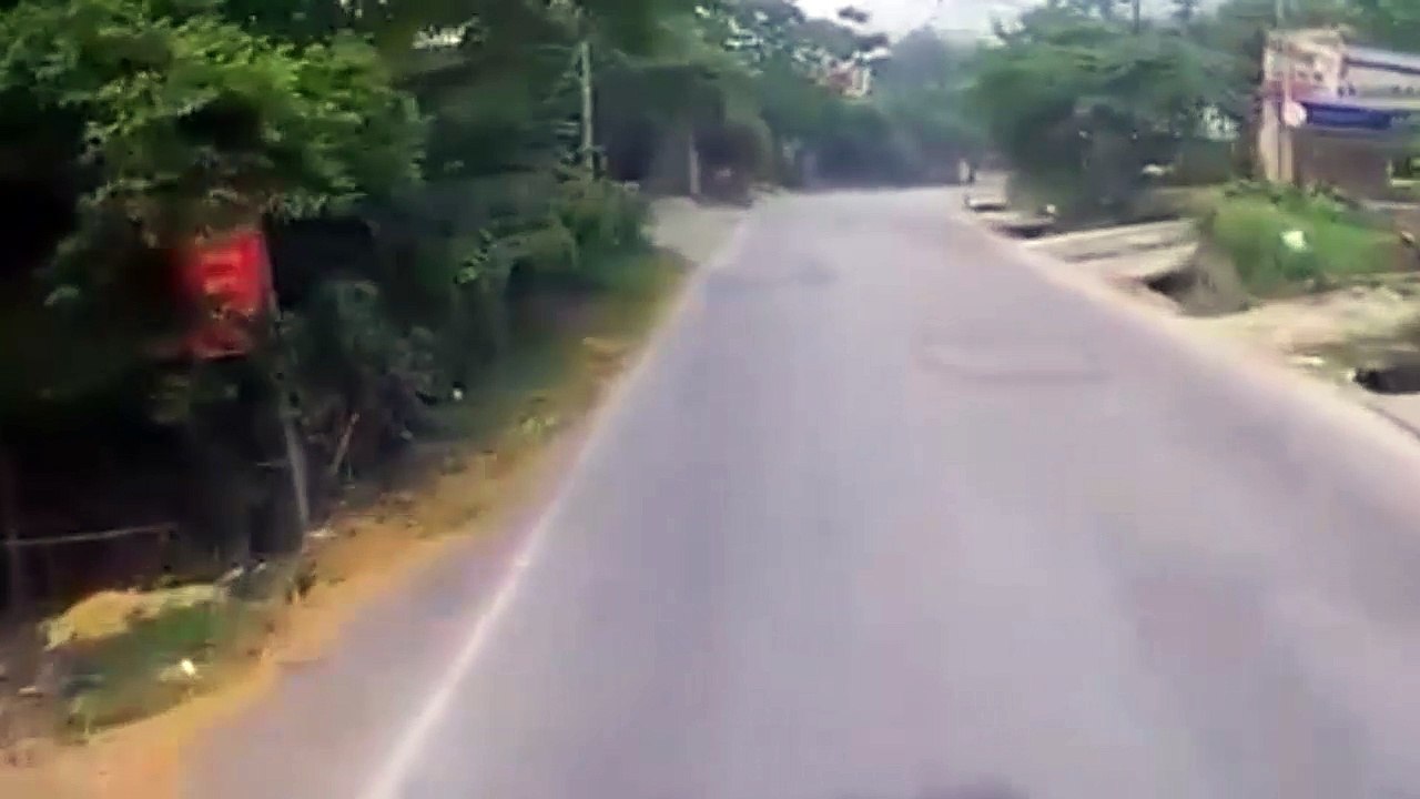 Hombre salva a un niño luego de terrible descuido de la madre