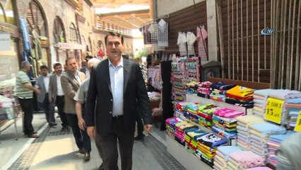 Başkan Dündar çarşı esnafı İle bayramlaştı