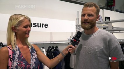 Télécharger la video: TONSURE Interview with KIM VEDEL   Pitti 94 Firenze - Fashion Channel