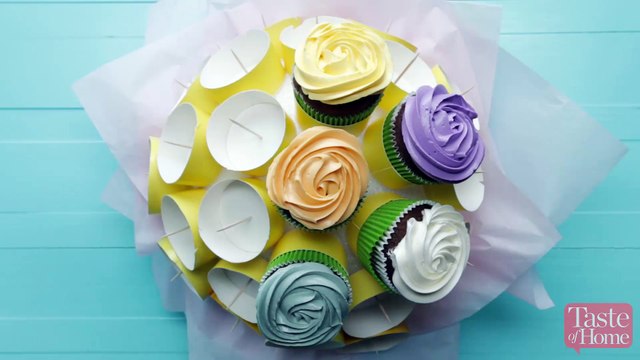 Skip the Flowers: Here's How to Make a Cupcake Bouquet
