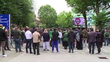Londres de luto um ano após incêndio da Torre Grenfell