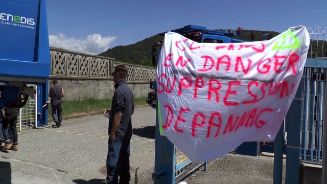 D!CI TV : les agents d'Enedis manifestent contre de potentielles suppressions de poste