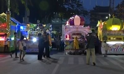 Pawai Kendaraan Hias Sambut Hari Kemenangan di Medan