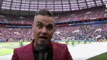 Mundial arranca com polémica: Robbie Williams faz gesto obsceno em plena cerimónia de abertura