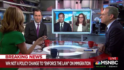 Wallace calls BS on Sarah Sanders for 'trying to have it both ways' -- being 'inhumane' and