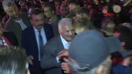 Samsun - Başbakan Yıldırım Gençlik Şöleninde Gençlerle Biraraya Geldi Fırında Pide Pişirdi