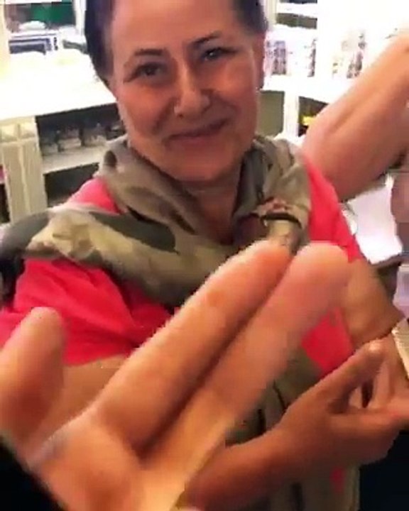 NAZİLƏ SƏFƏRLİDƏN GÖZƏL BİR ANA ŞEİRİ. ALLAH ANALARI, ATALARI QORUSUN AMİN. -MoNİ Xalça Yuma 1.7 azn 051 / 070 755 5552; 012 409 1515 / 2020 / 0801; 012 555