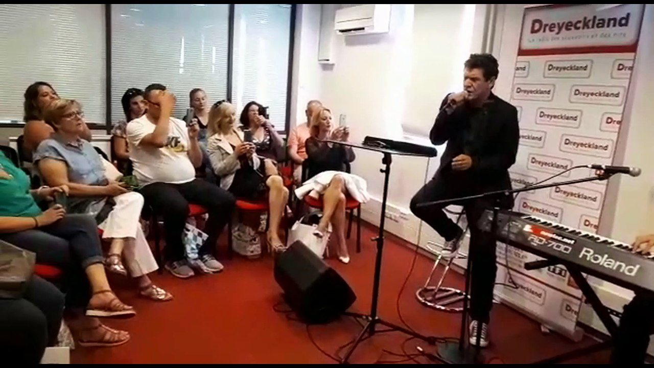 MARC LAVOINE "Les Yeux revolver"