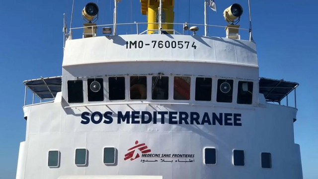 Аквариус идет к берегам Испании