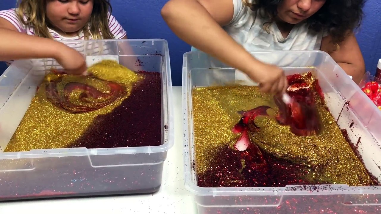 1 GALLON OF RED APPLE SLIME VS 1 GALLON OF RED APPLE SLIME - MAKING GIANT CLEAR SLIMES