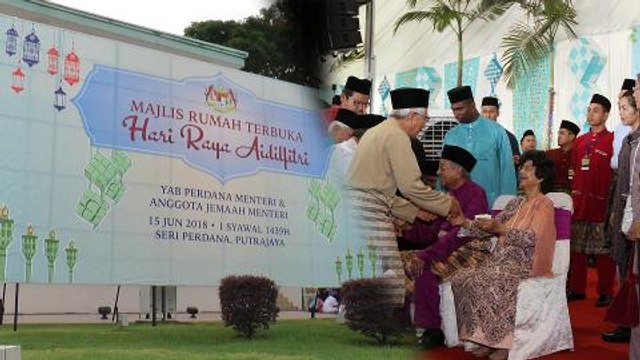 Dr M overwhelmed by turnout to open house