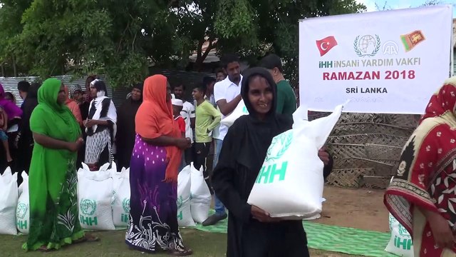 İHH ramazanda ihtiyaç sahiplerinin yüzünü güldürdü - İSTANBUL