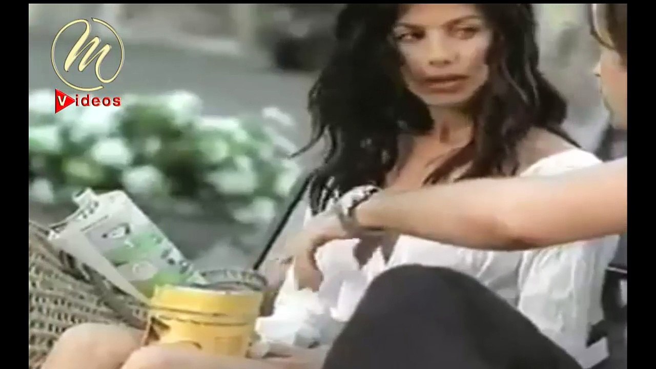 Flirty Boy Eat Biscuit ! - Mega Videos