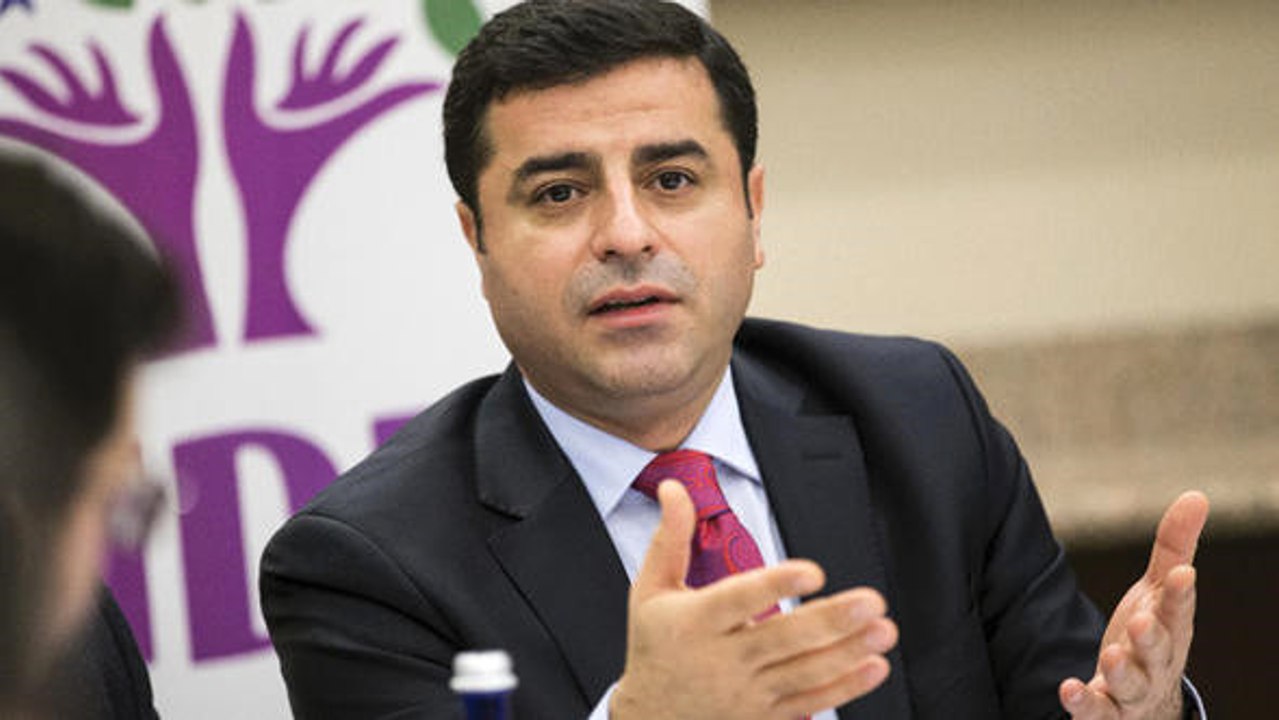 Demirtaş'tan Suruç Açıklaması: Hiçbir Şey, İnsan Canından Kıymetli Değil