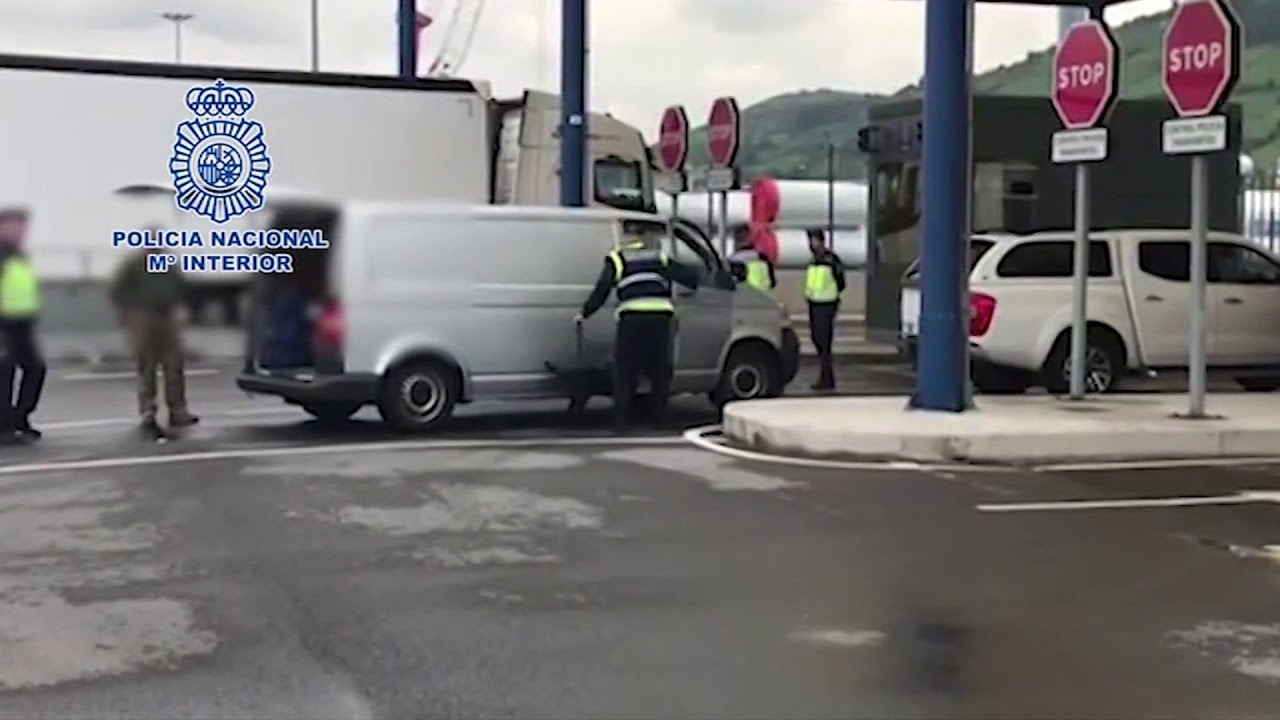 Ora News - Spanjë, shkatërrohet një rrjet që trafikonte shqiptarë në Angli