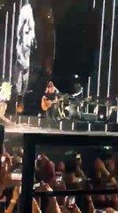 Βαϊμάκης και Καμπούρη παρτάρουν με Shakira στο Παρίσι (part2)