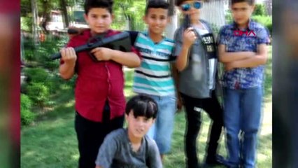 Gaziantep Özel - Suriyeli Çocuklar Oyuncak Silahlarla Oynuyor
