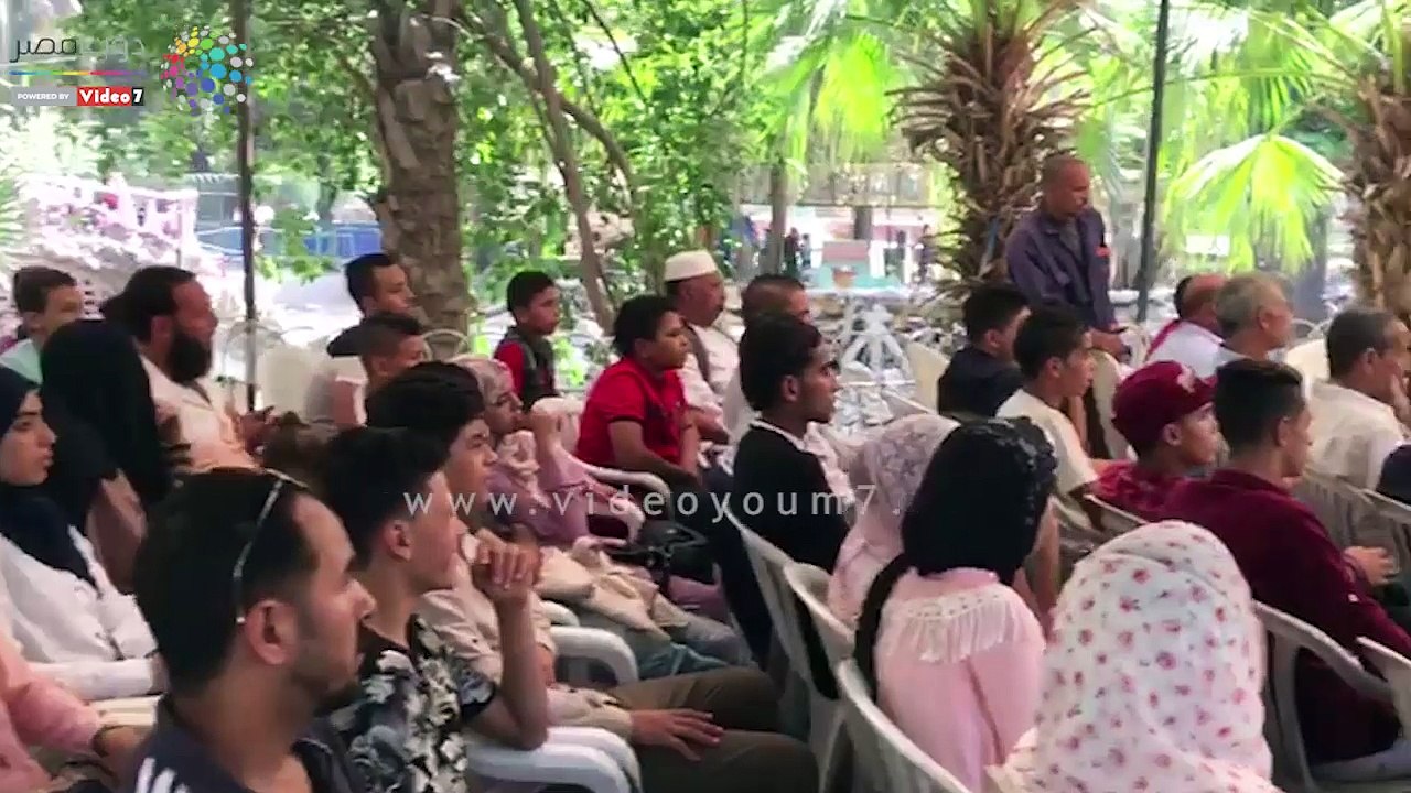تفاعل زوار حديقة الحيوان مع مباراة منتخب مصر والأورجواي