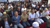 Diyanet Vakfı Mevlana Camisi'nde Bayram Namazı - New