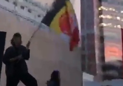 Protesters March to Migrant Detention Center in Los Angeles to Protest Family Separation