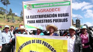 Ministro Francisco Ísmodes instaló en Cutervo primer poste de sistema de electrificación integral para siete provincias de Cajamarca
