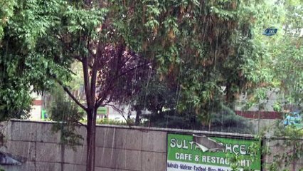 Ankara'da sağanak yağış ve dolu