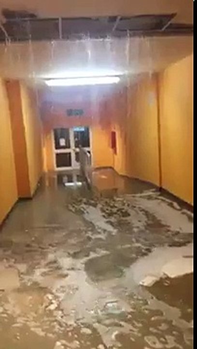 Allagato l'ospedale San Paolo di Bari, ascensori bloccati