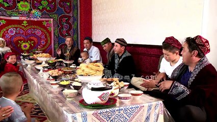 شاهد رقص مسلمى الصين للاحتفال بأول أيام عيد الفطر