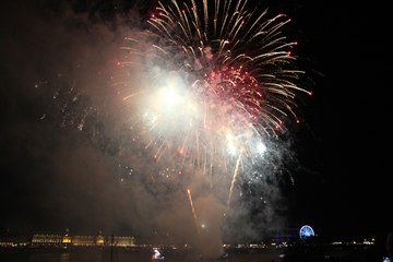 Spectacle pyrotechnique de Bordeaux fête le vin 2018