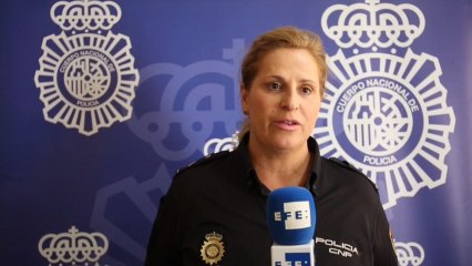 下载视频: Detienen a dos policías locales de Estepona por la agresión sexual a una joven