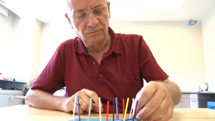 Sedye ile Geldi Yürüyerek Çıktı