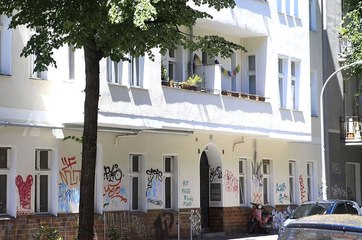 Adil Öksüz Gerçekten O Evde Kaldı